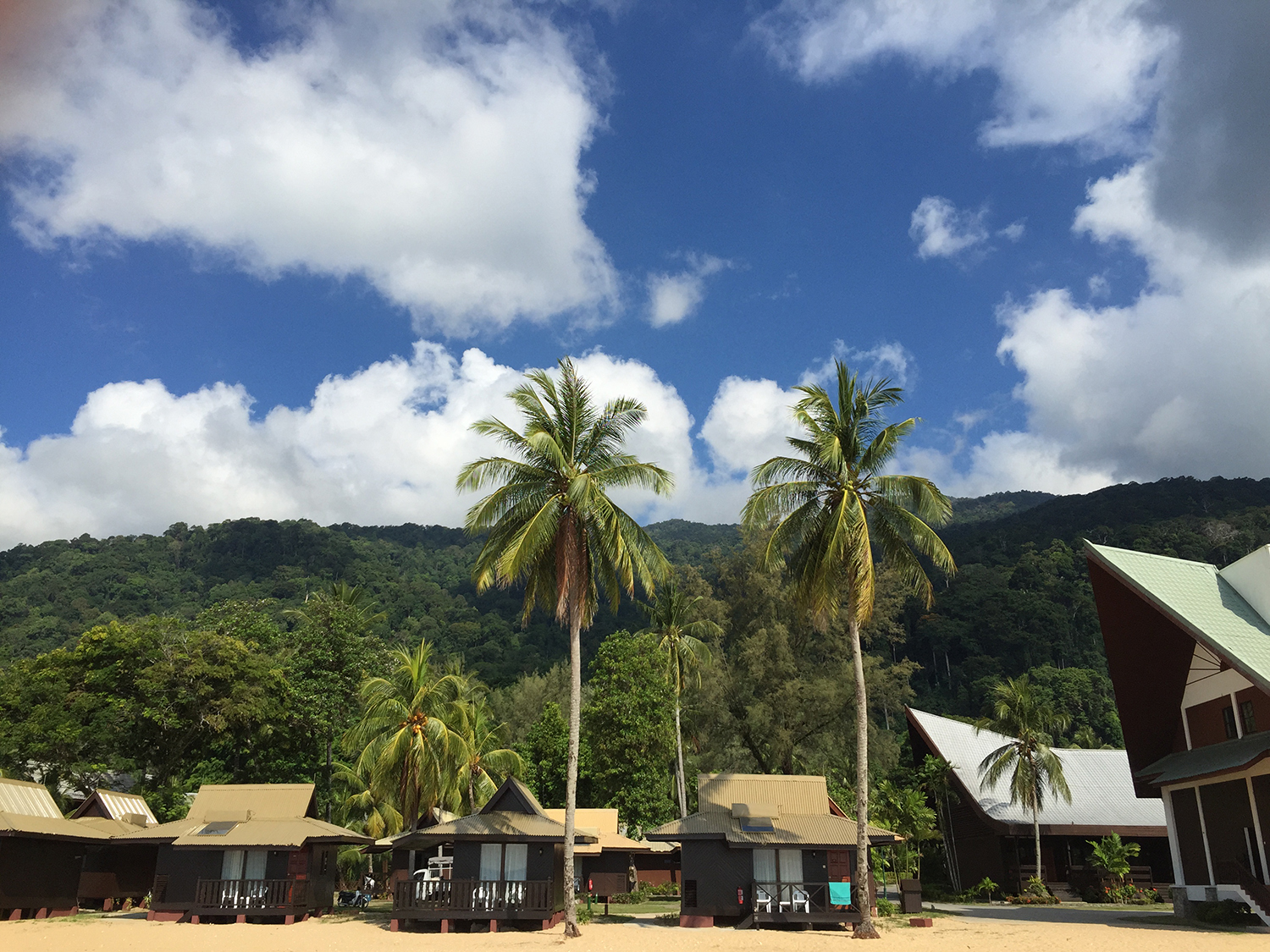 除了價格低，馬來西亞留學還有哪些優(yōu)勢?